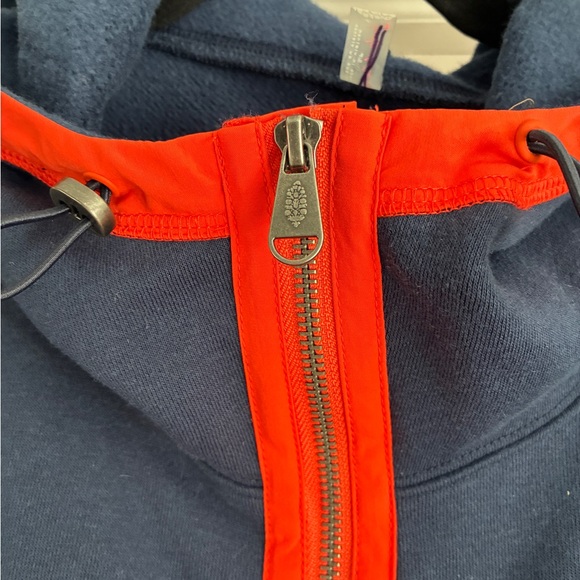 FP Movement NWOT At Your Best Quarter Zip size Small - Picture 5 of 7